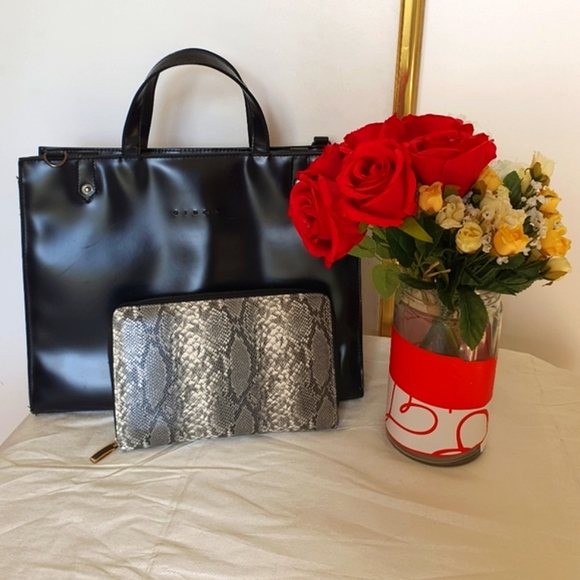 None Handbags - 1 DAY SALE 🎉 | LARGE WALLET | Python Skin Clutch